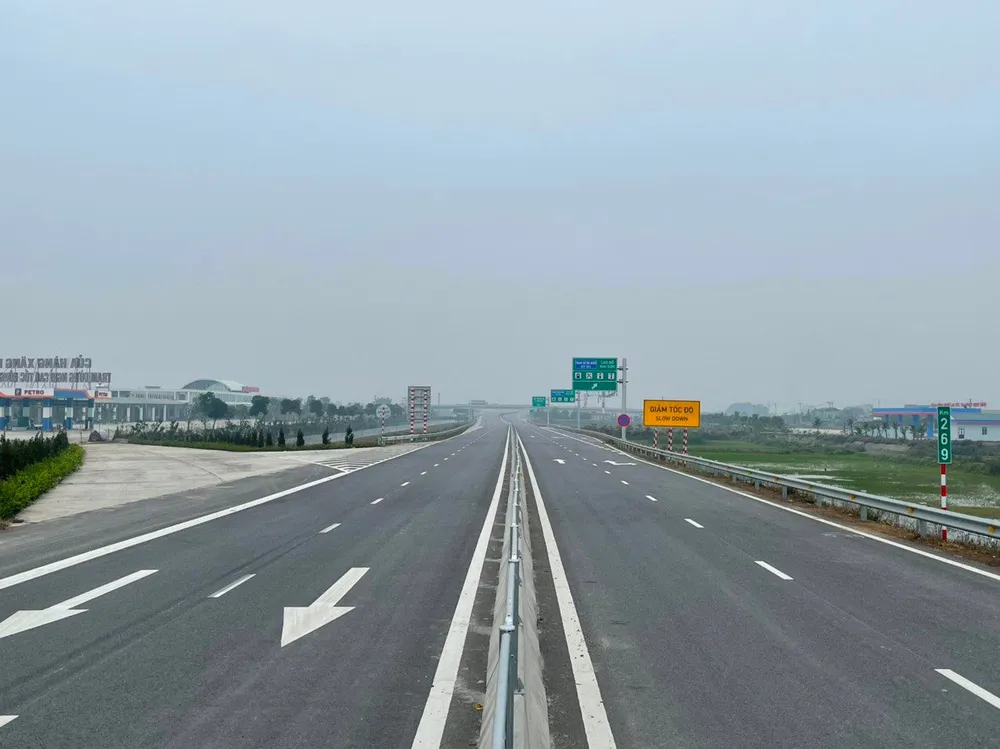 Cao tốc Bắc Nam giai đoạn 1 đang về đích