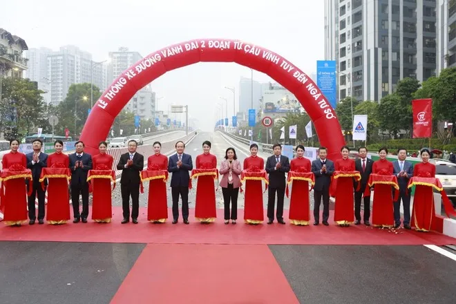 Lễ thông xe Dự án xây dựng tuyến đường bộ trên cao dọc đường Vành đai 2