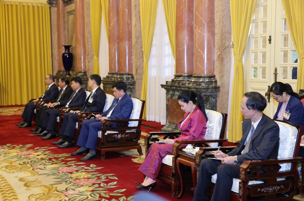 Chủ tịch nước Lương Cường tiếp Thủ tướng Paetongtarn Shinawatra và Đoàn đại biểu cấp cao Chính phủ Hoàng gia Thái Lan. Ảnh: QUANG PHÚC 1000001614.jpg