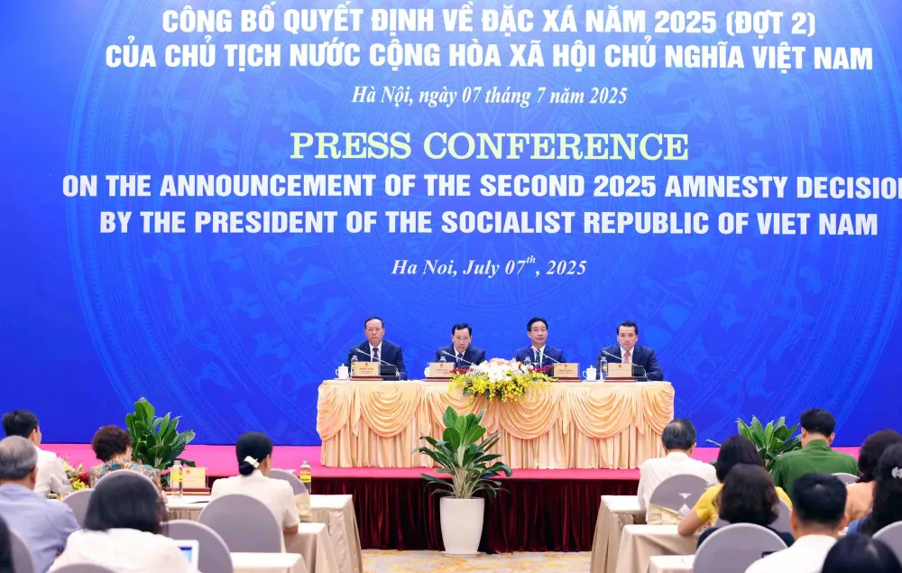 Họp báo công bố Quyết định 1244 của Chủ tịch nước về đặc xá năm 2025 ngày 7-7. Ảnh: VIẾT CHUNG