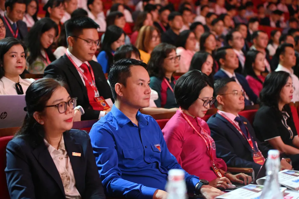 Hơn 200 đại biểu trí thức trẻ tham dự diễn đàn Trí thức trẻ toàn cầu Việt Nam lần thứ VI, sáng 19-7 1000006450.jpg