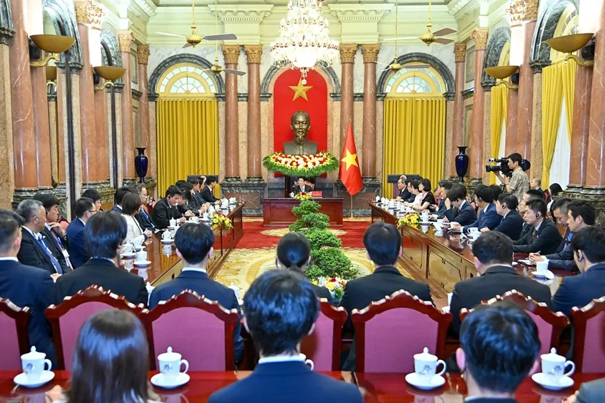 Chủ tịch nước Lương Cường tiếp ông Nakasone Yasutaka, Trưởng Ban Thanh niên Đảng Dân chủ tự do Nhật Bản (LDP) cùng đoàn đại biểu Ban Thanh niên. 1000008025.jpg
