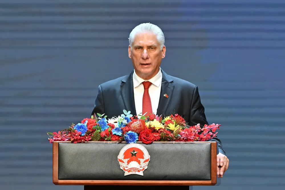Bí thư Thứ nhất, Chủ tịch nước Cuba Miguel Díaz Canel Bermúdez phát biểu tại buổi lễ mít tinh ngày 1-9. Ảnh: QUANG PHÚC 1000008368.jpg