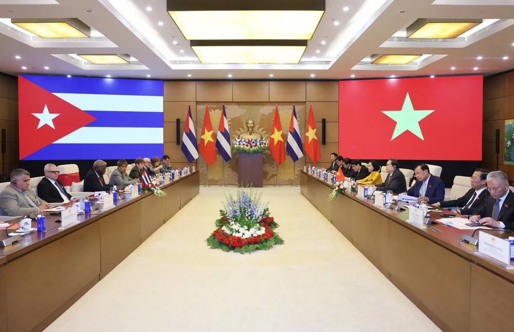 Quang cảnh buổi hội đàm. Ảnh: VIẾT CHUNG 1000011295.jpg