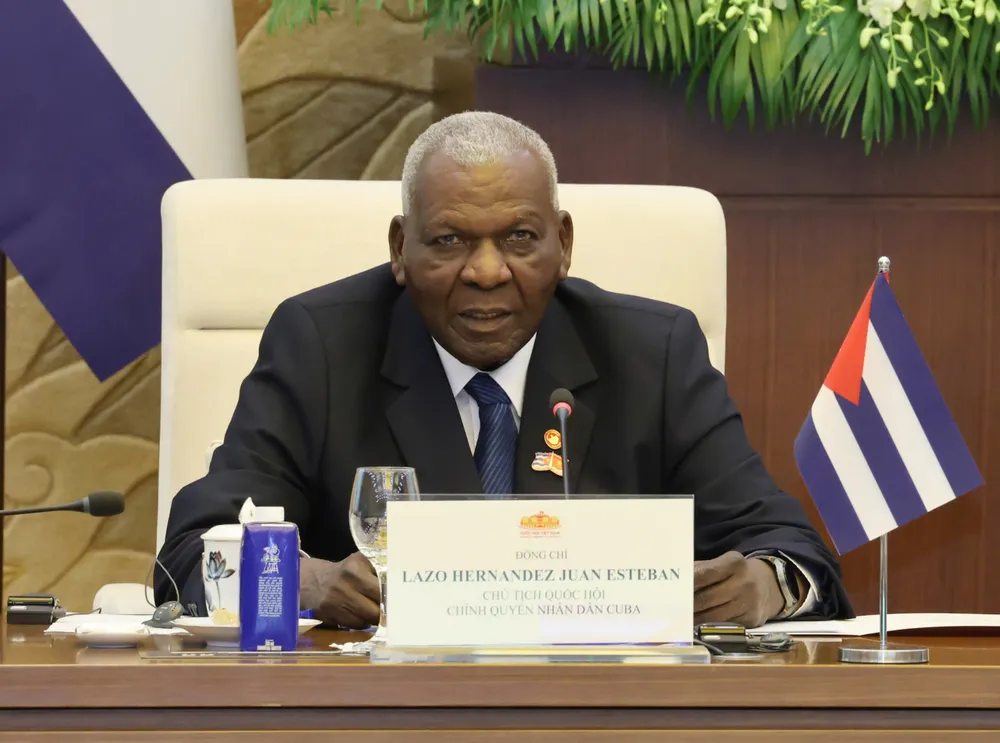 Chủ tịch Quốc hội Cuba Esteban Lazo Hernández phát biểu tại phiên họp thứ hai của Ủy ban Hợp tác liên nghị viện Việt Nam - Cuba ngày 1-10. Ảnh: QUANG PHÚC UB4.jpg