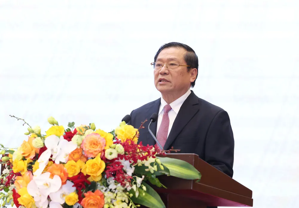 Đồng chí Lại Xuân Môn, Phó trưởng Ban Thường trực Ban Tuyên giáo và Dân vận Trung ương phát biểu tại họp báo chiều 15-10. Ảnh: QUANG PHÚC 1000012262.jpg