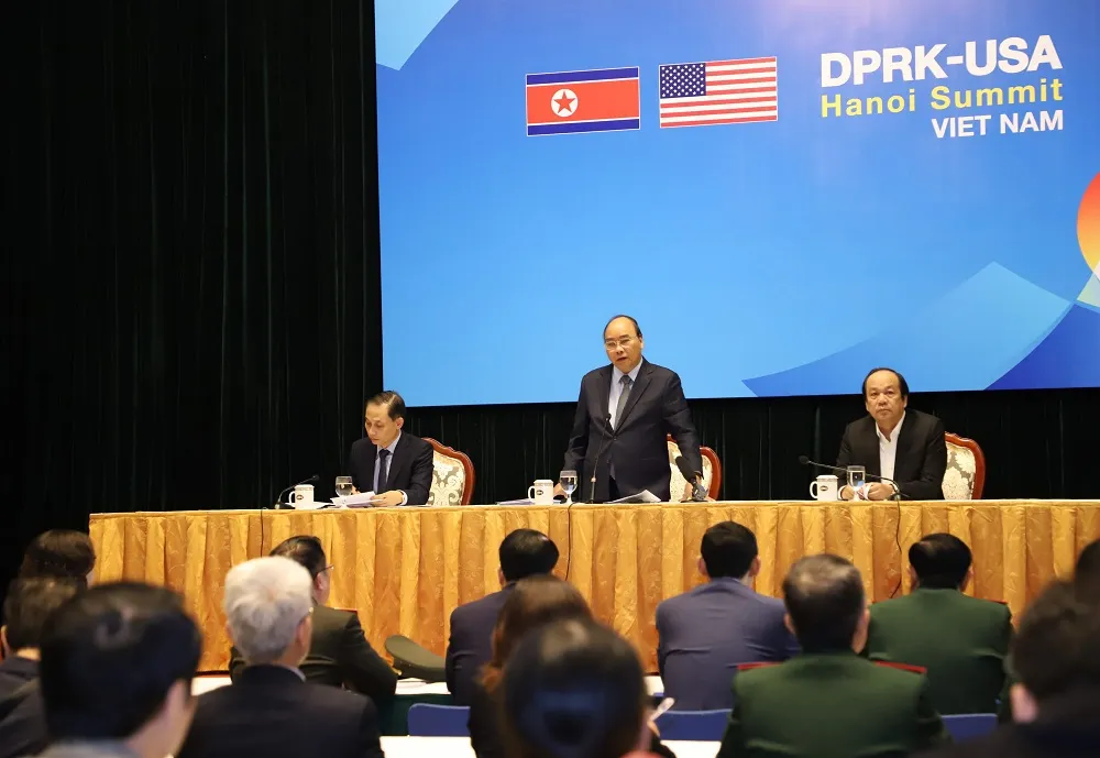 Thủ tướng kiểm tra Trung tâm báo chí phục vụ Hội nghị thượng đỉnh Mỹ - Triều ảnh 1