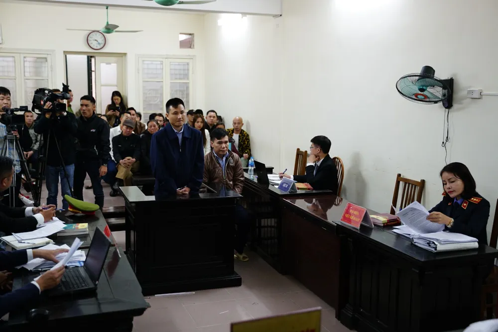 Bắt đầu xét xử ca sĩ Châu Việt Cường tội “Giết người” ảnh 1