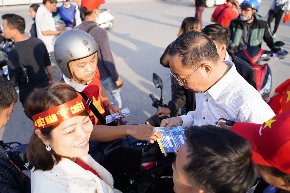 Nhiều cổ động viên tin tưởng Quang Hải ghi bàn vào lưới Thái Lan ảnh 5