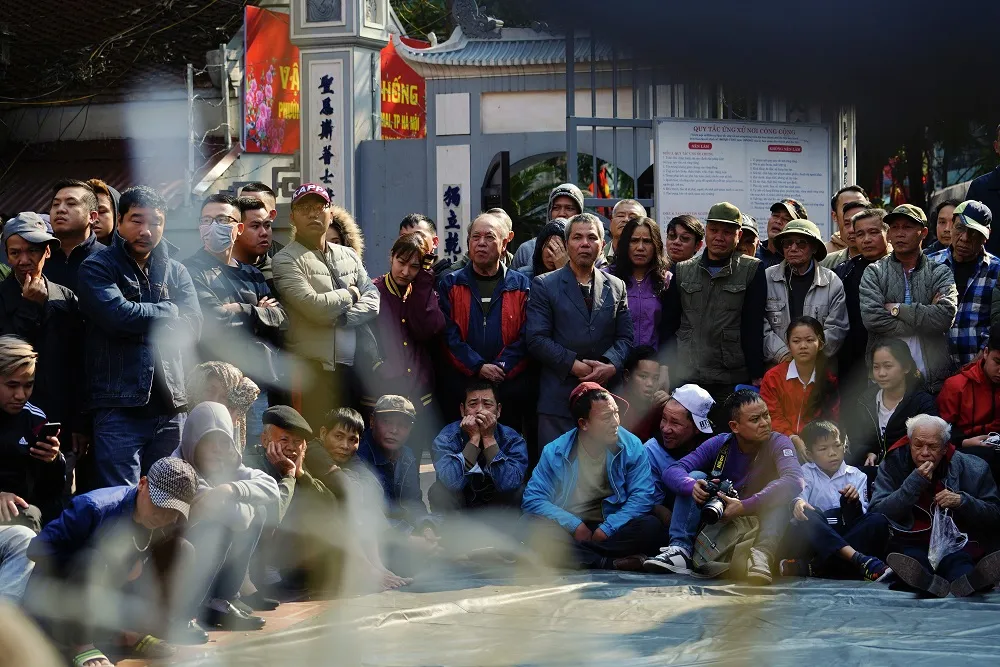 Thanh niên đọ sức tại lễ hội vật làng Mai Động ảnh 5