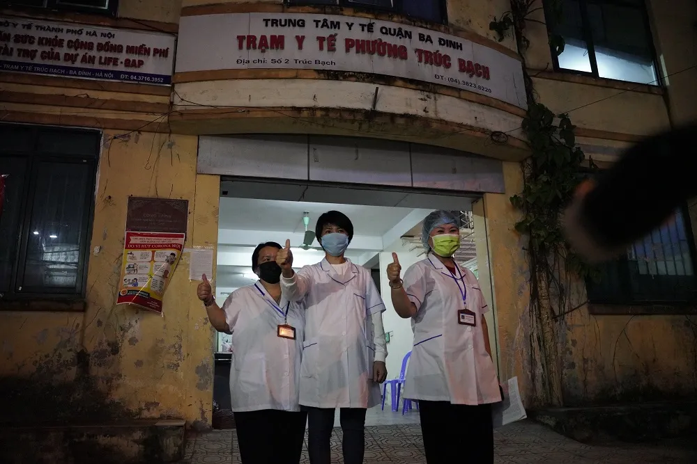 Người dân phố Trúc Bạch hết cách ly ảnh 8 Người dân phố Trúc Bạch hết cách ly ảnh 8