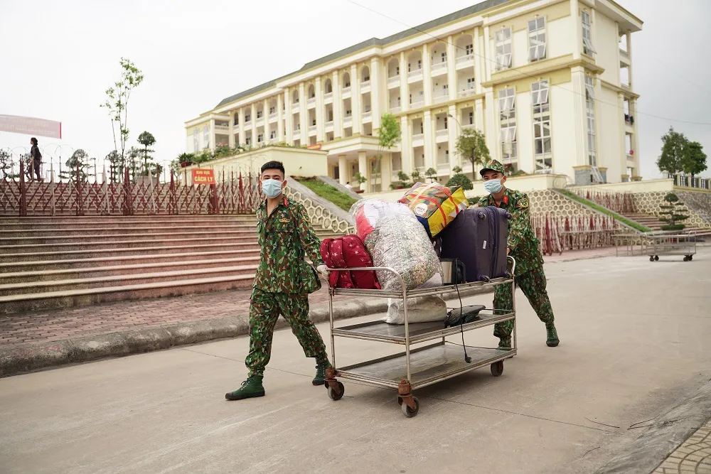 Gần 800 công dân hoàn thành thời gian cách ly khi trở về từ vùng dịch ảnh 17 Gần 800 công dân hoàn thành thời gian cách ly khi trở về từ vùng dịch ảnh 17