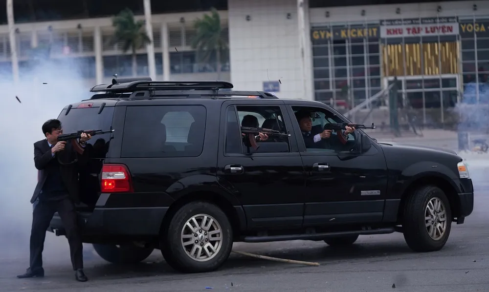 Diễn tập bảo vệ nguyên thủ khi bất ngờ có khủng bố ảnh 8 Diễn tập bảo vệ nguyên thủ khi bất ngờ có khủng bố ảnh 8