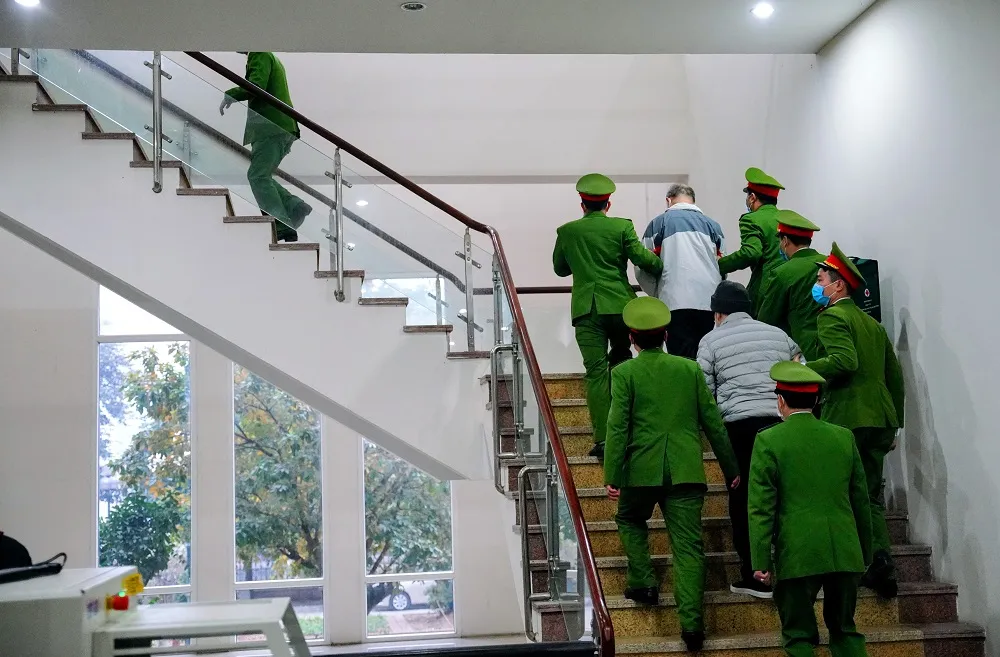 Hoãn phiên tòa ông Đinh La Thăng và Trịnh Xuân Thanh trong vụ án Ethanol Phú Thọ ảnh 11