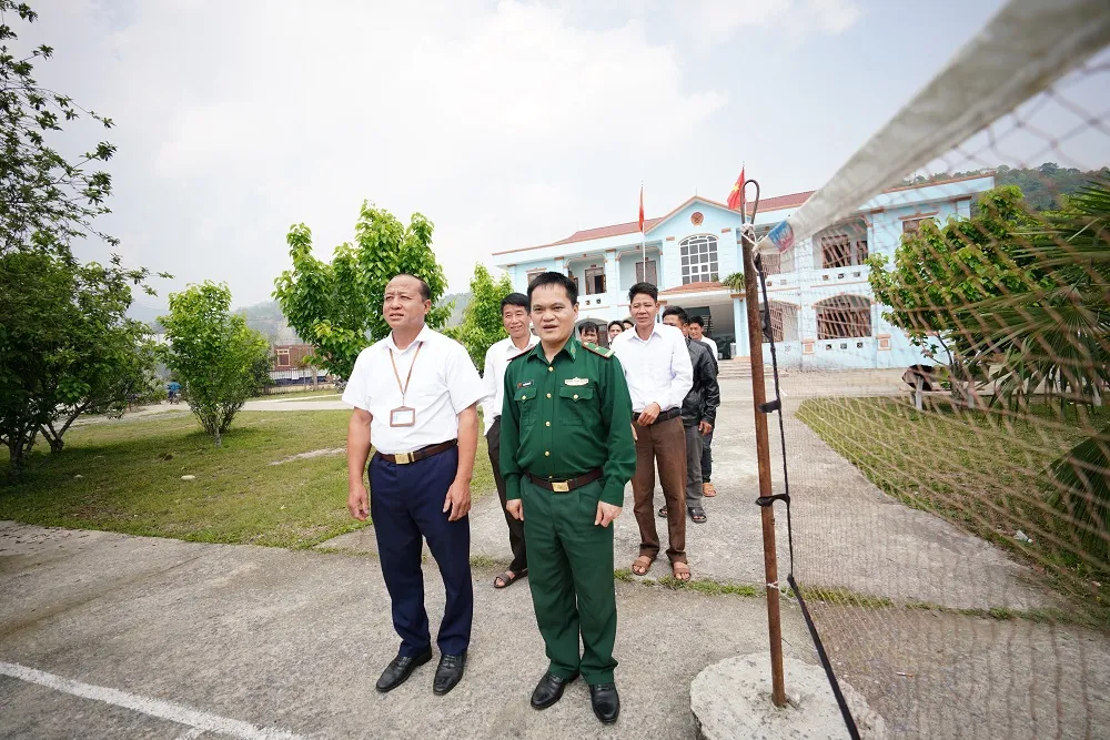Băng rừng, vượt dốc ở Sì Lở Lầu để học Nghị quyết của Đảng ảnh 1 Băng rừng, vượt dốc ở Sì Lở Lầu để học Nghị quyết của Đảng ảnh 1