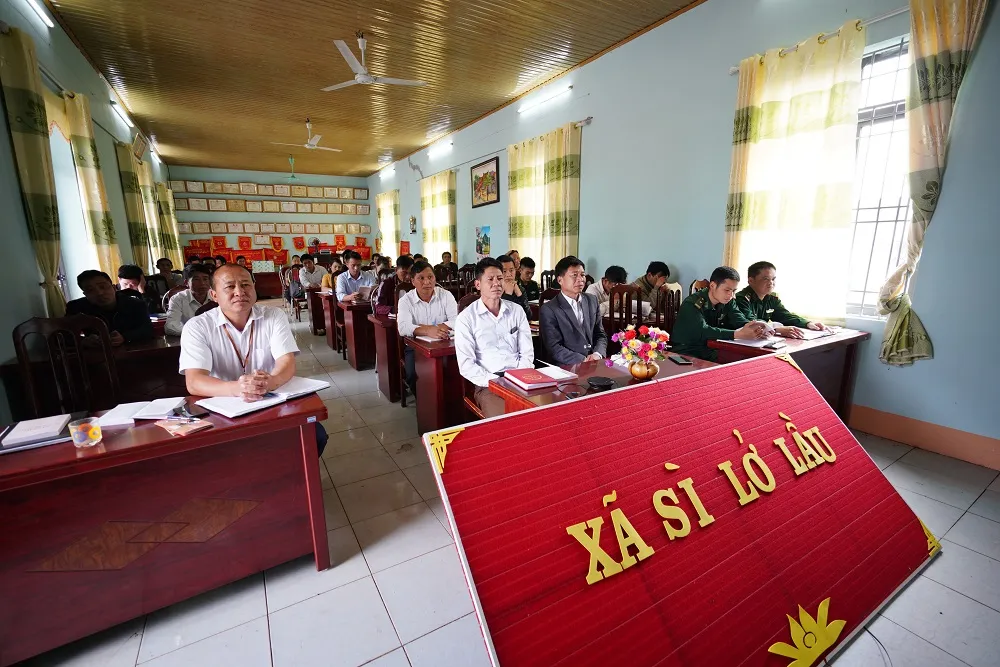 Băng rừng, vượt dốc ở Sì Lở Lầu để học Nghị quyết của Đảng ảnh 5 Băng rừng, vượt dốc ở Sì Lở Lầu để học Nghị quyết của Đảng ảnh 5