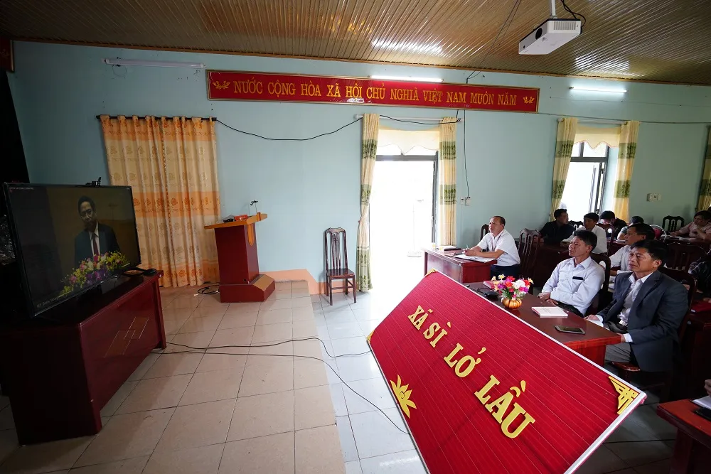 Băng rừng, vượt dốc ở Sì Lở Lầu để học Nghị quyết của Đảng ảnh 6 Băng rừng, vượt dốc ở Sì Lở Lầu để học Nghị quyết của Đảng ảnh 6