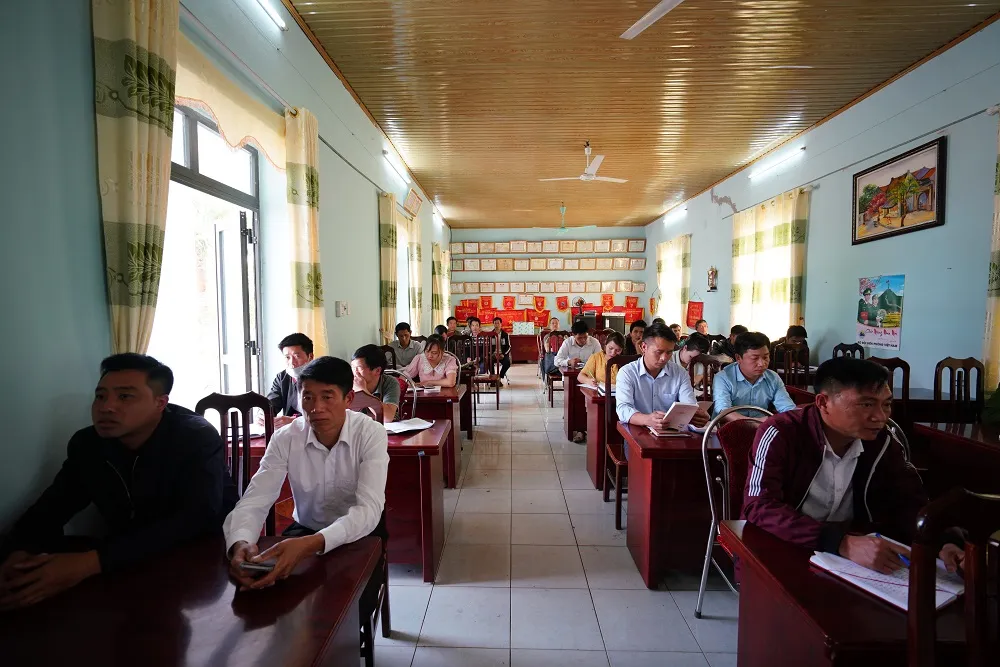 Băng rừng, vượt dốc ở Sì Lở Lầu để học Nghị quyết của Đảng ảnh 7 Băng rừng, vượt dốc ở Sì Lở Lầu để học Nghị quyết của Đảng ảnh 7