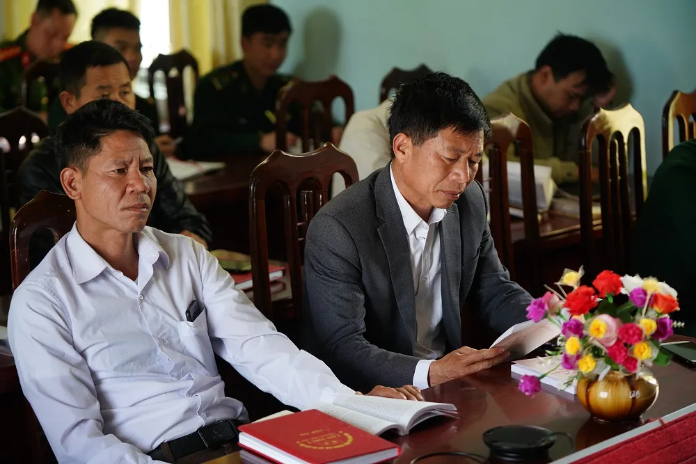 Băng rừng, vượt dốc ở Sì Lở Lầu để học Nghị quyết của Đảng ảnh 8 Băng rừng, vượt dốc ở Sì Lở Lầu để học Nghị quyết của Đảng ảnh 8