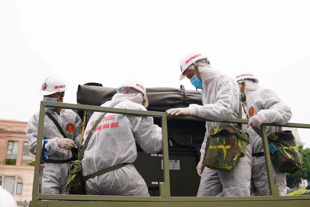 15 xe đặc chủng phun khử khuẩn tại 3 quận nội thành Hà Nội ảnh 8 15 xe đặc chủng phun khử khuẩn tại 3 quận nội thành Hà Nội ảnh 8