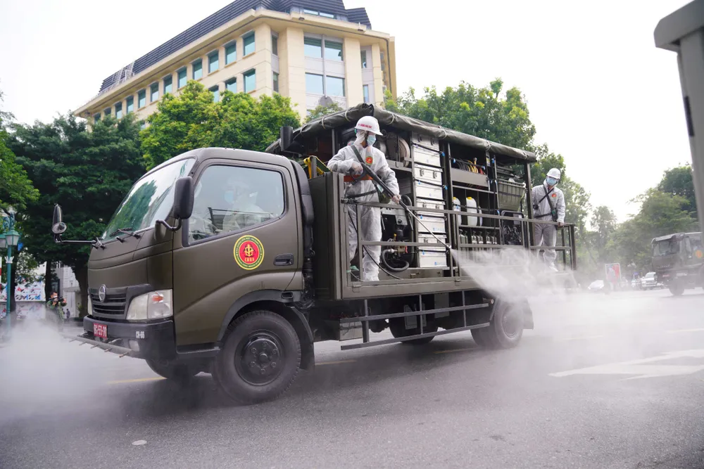 15 xe đặc chủng phun khử khuẩn tại 3 quận nội thành Hà Nội ảnh 19 15 xe đặc chủng phun khử khuẩn tại 3 quận nội thành Hà Nội ảnh 19