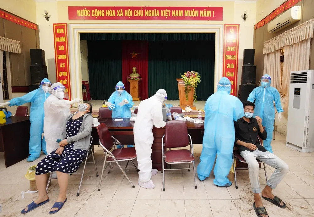 500 công nhân, tiểu thương phải xét nghiệm sàng lọc Covid-19 ảnh 12 500 công nhân, tiểu thương phải xét nghiệm sàng lọc Covid-19 ảnh 12