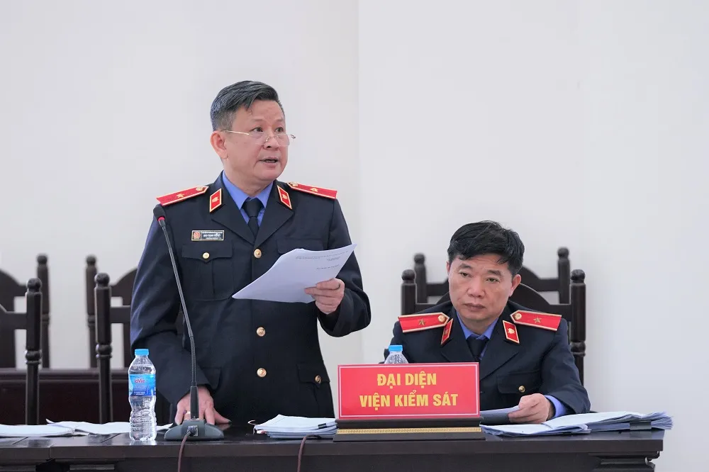 Đề nghị giảm hình phạt cho 2/12 bị cáo vụ Gang thép Thái Nguyên ảnh 1