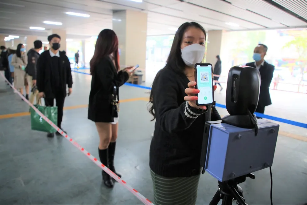 Lắp đặt thử nghiệm hệ thống camera quét mã QR tại ga Cát Linh ảnh 3 Lắp đặt thử nghiệm hệ thống camera quét mã QR tại ga Cát Linh ảnh 3