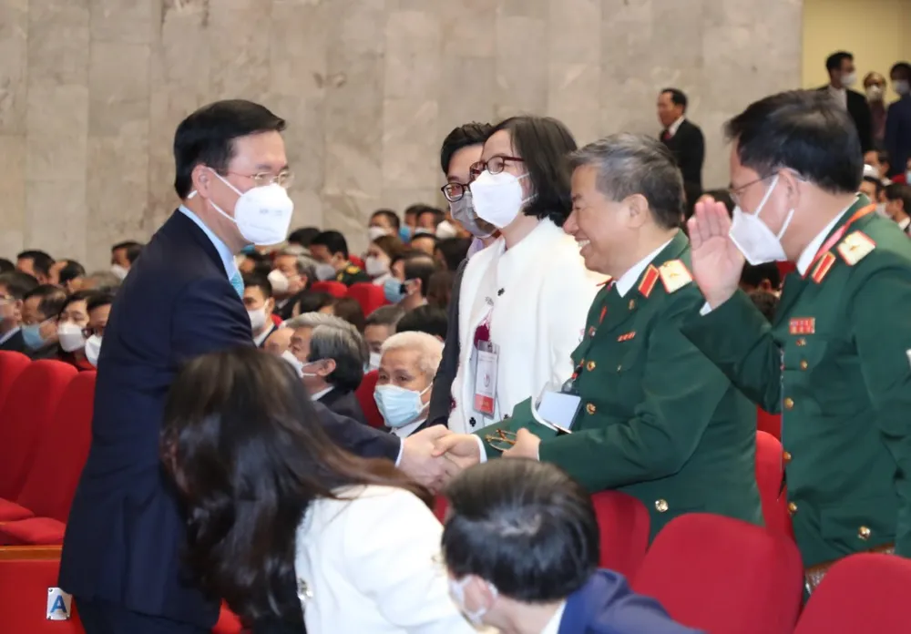 Nhiều thách thức đối với báo chí hiện đại ảnh 1