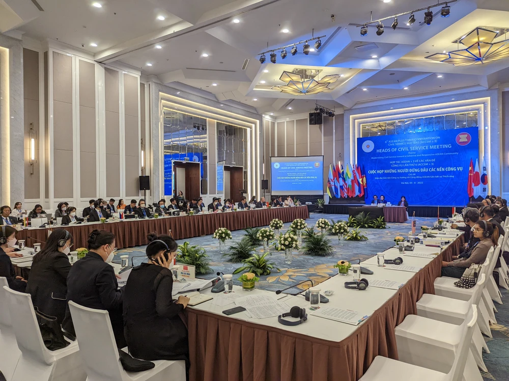 Ưu tiên thực hiện thích ứng của nền công vụ đối với các thách thức mới ảnh 2 Ưu tiên thực hiện thích ứng của nền công vụ đối với các thách thức mới ảnh 2