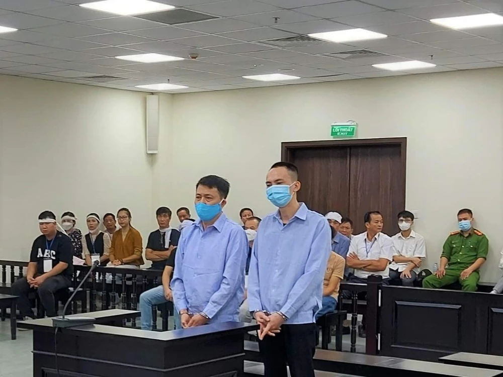Mức án cao nhất cho nam thanh niên đánh chết người trước cổng viện kiểm sát ảnh 1 Mức án cao nhất cho nam thanh niên đánh chết người trước cổng viện kiểm sát ảnh 1