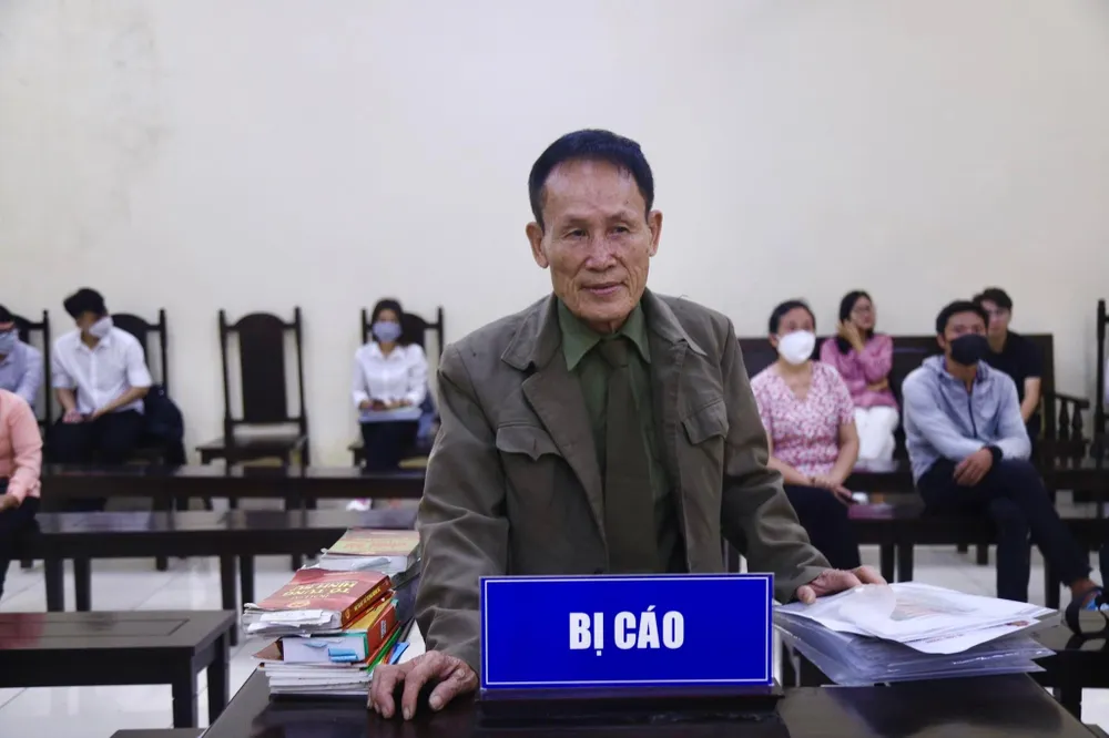 Ông Hiệp “khùng” bị đề nghị từ 9 đến 10 năm tù ảnh 1