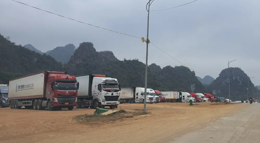 Không ít xe chở hàng xuất khẩu sau khi quay về có cất giấu hàng lậu