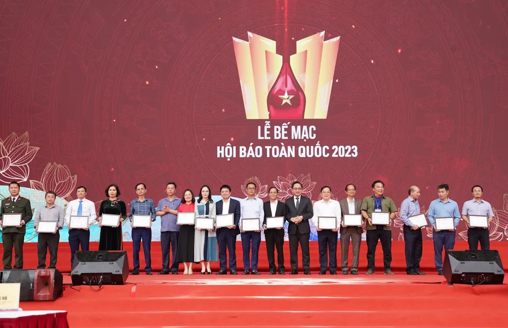 Báo SGGP đạt giải C Giải Bìa báo Tết ấn tượng. Ảnh: QUANG PHÚC