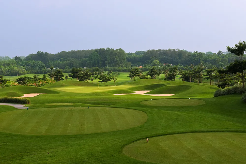 Một góc sân golf Đầm Vạc Một góc sân golf Đầm Vạc