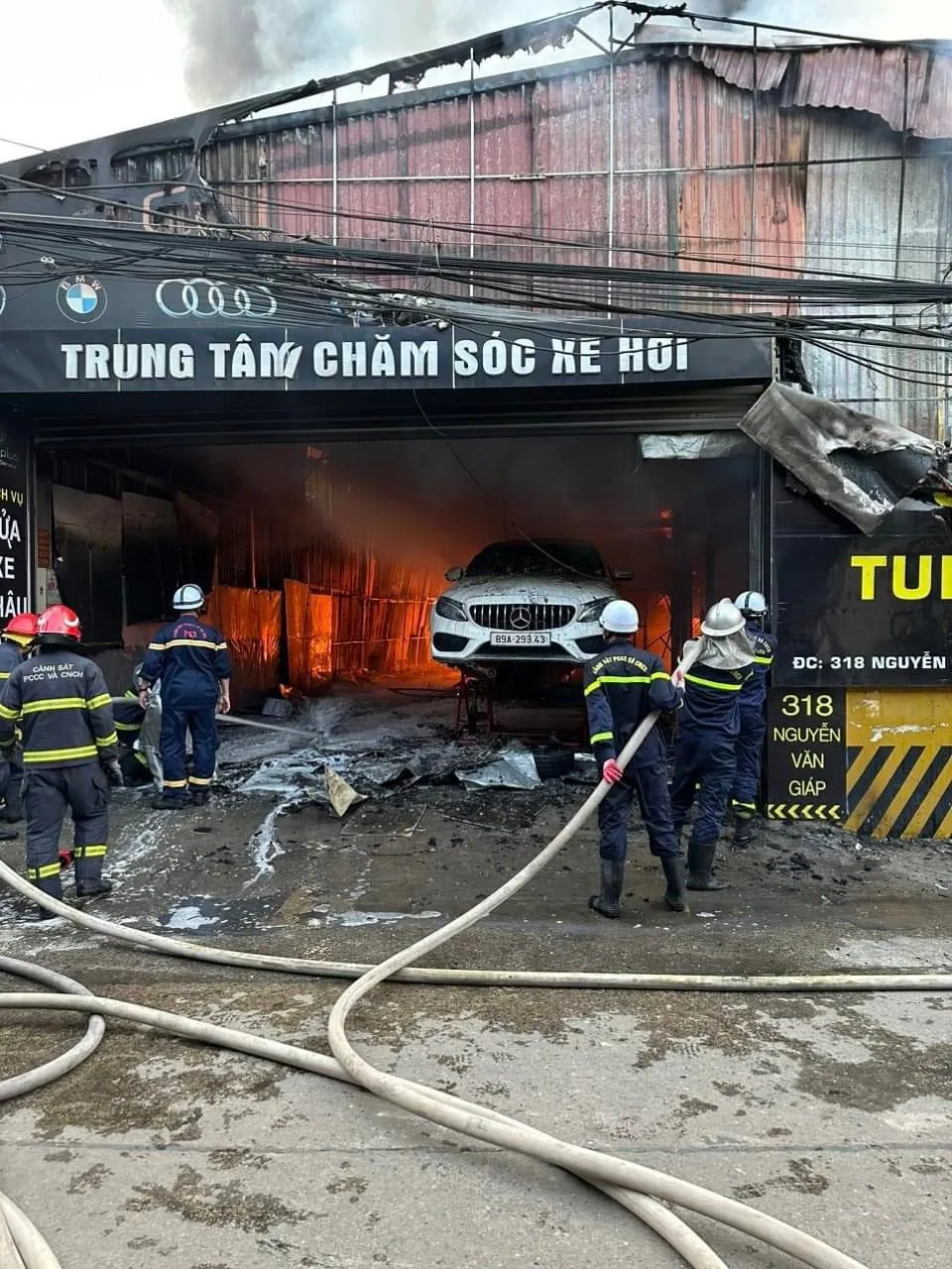 Hiện trường vụ cháy Hiện trường vụ cháy