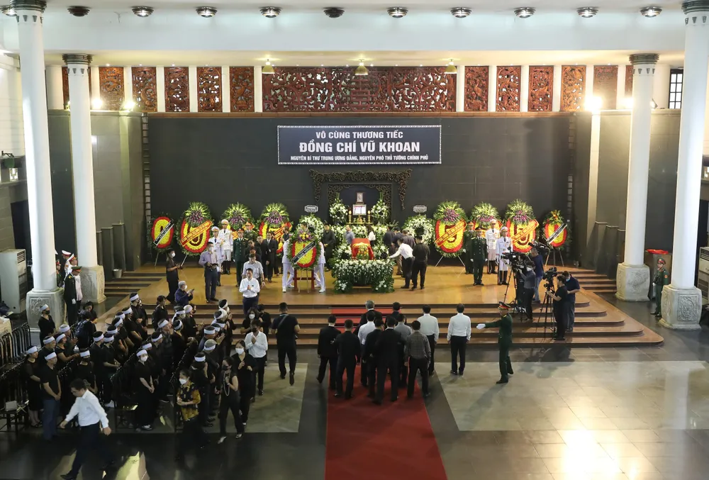 Quang cảnh lễ viếng đồng chí Vũ Khoan. Ảnh: QUANG PHÚC Quang cảnh lễ viếng đồng chí Vũ Khoan. Ảnh: QUANG PHÚC