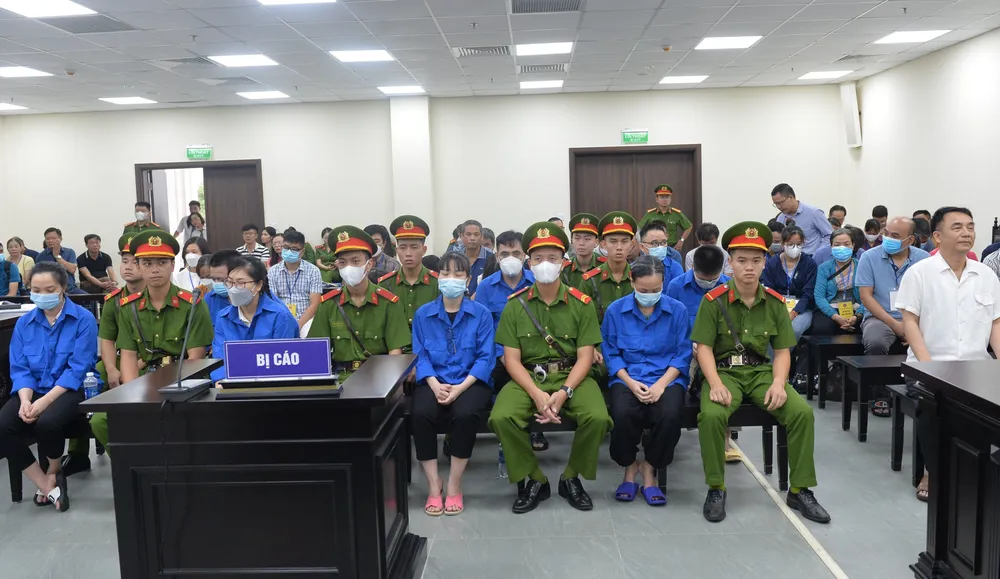 Các bị cáo tại phiên tòa