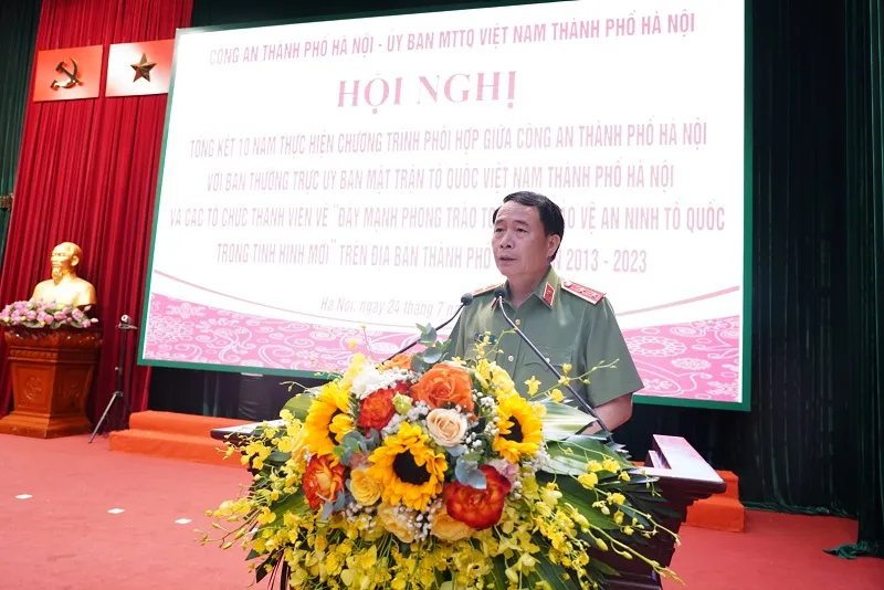 Trung tướng Lê Quốc Hùng,Thứ trưởng Bộ Công an, phát biểu tại hội nghị