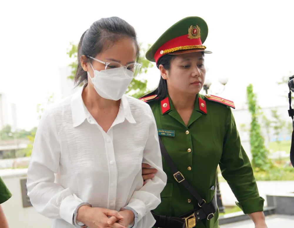 Bị cáo Nguyễn Thị Hương Lan. Ảnh: ĐỖ TRUNG Bị cáo Nguyễn Thị Hương Lan. Ảnh: ĐỖ TRUNG