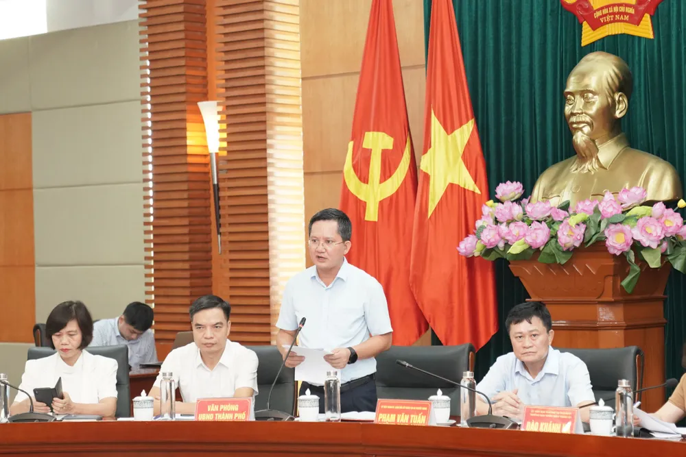 Đại diện UBND TP Hải Phòng thông tin về tình hình kinh tế - xã hội 9 tháng năm 2023. Ảnh: ĐỖ TRUNG Đại diện UBND TP Hải Phòng thông tin về tình hình kinh tế - xã hội 9 tháng năm 2023. Ảnh: ĐỖ TRUNG