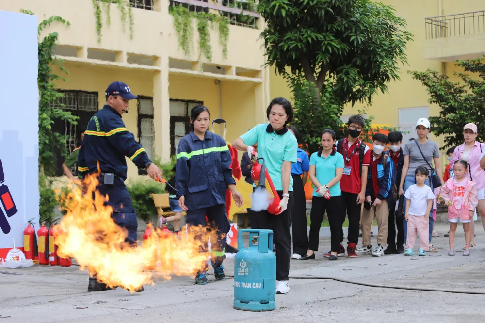 Cảnh sát PCCC hướng dẫn xử lý tình huống khi có cháy khí gas