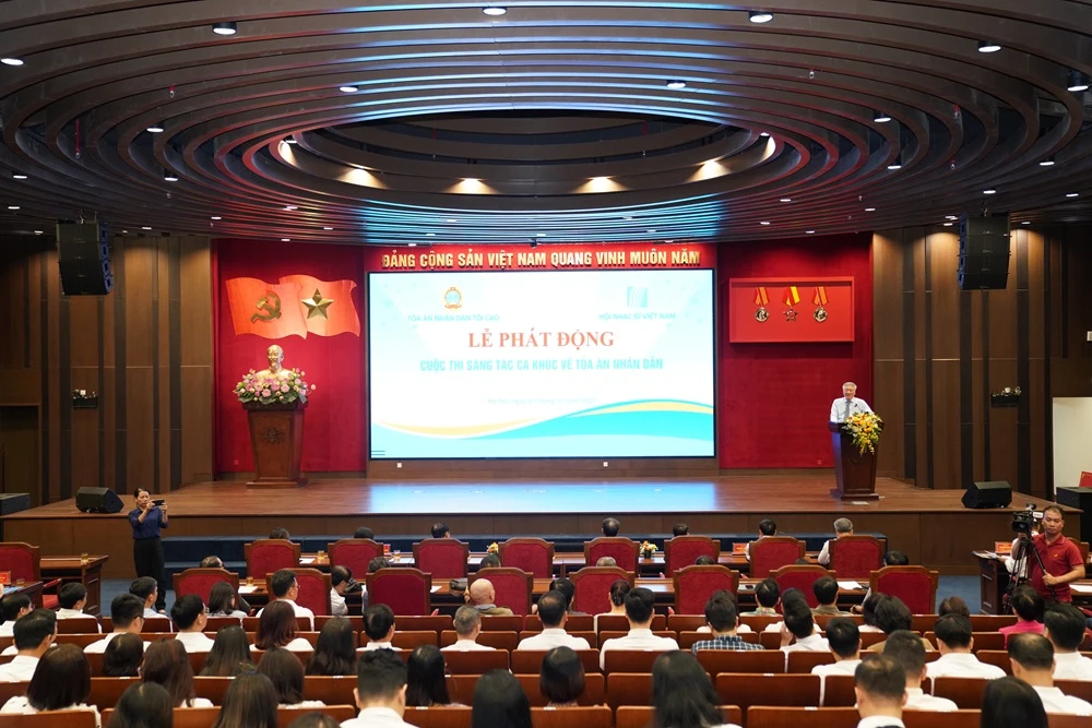 Quang cảnh lễ phát động. Ảnh: ĐỖ TRUNG Quang cảnh lễ phát động. Ảnh: ĐỖ TRUNG