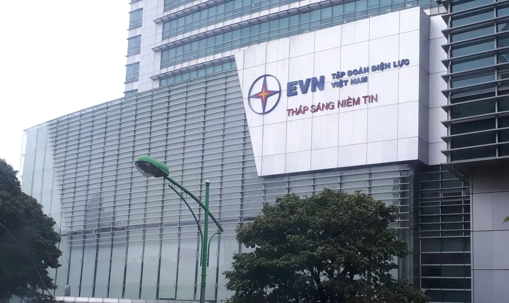 Cán bộ Tập đoàn Điện lực Việt Nam bị khởi tố Cán bộ Tập đoàn Điện lực Việt Nam bị khởi tố