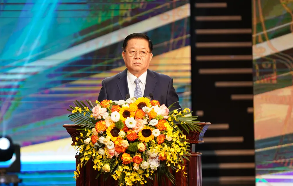 Đồng chí Nguyễn Trọng Nghĩa, Bí thư Trung ương Đảng, Trưởng Ban Tuyên giáo Trung ương phát biểu chỉ đạo tại lễ trao giải. Ảnh: ĐỖ TRUNG Đồng chí Nguyễn Trọng Nghĩa, Bí thư Trung ương Đảng, Trưởng Ban Tuyên giáo Trung ương phát biểu chỉ đạo tại lễ trao giải. Ảnh: ĐỖ TRUNG