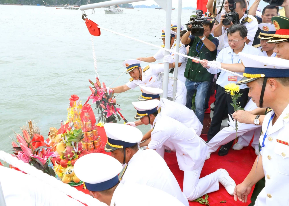 Lễ tưởng niệm 78 cán bộ, chiến sĩ hải quân hy sinh trong sự kiện Chiến thắng trận đầu