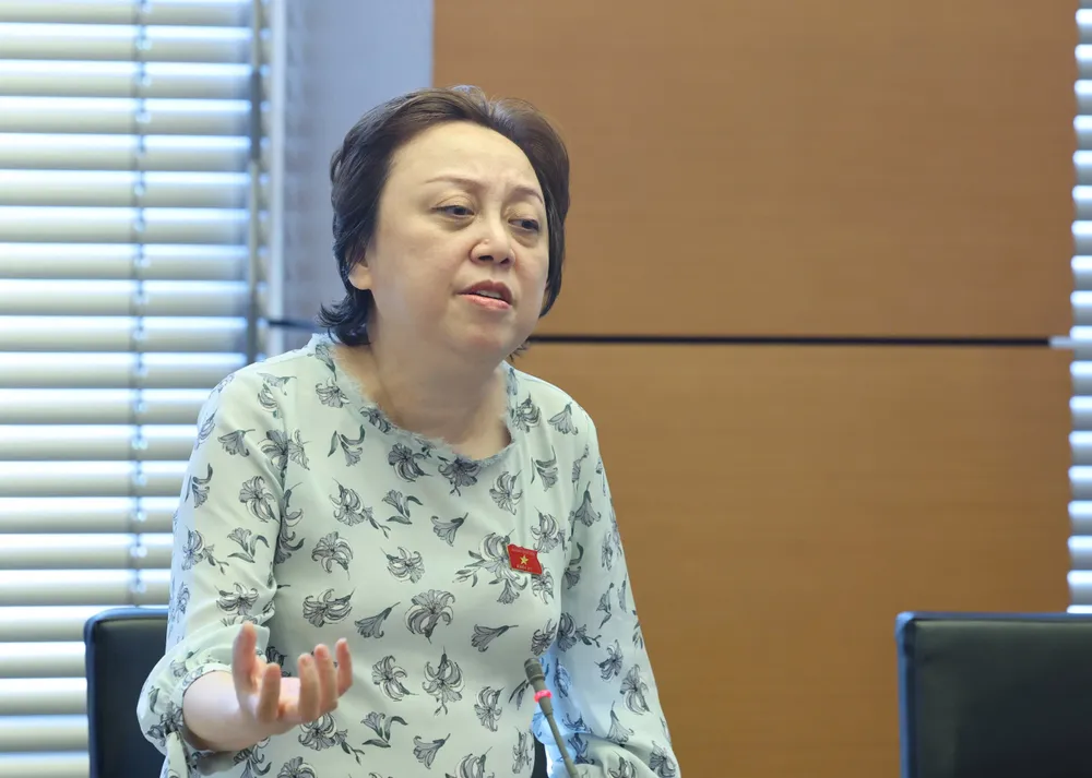 Đại biểu Phạm Khánh Phong Lan. Ảnh: QUANG PHÚC z6573932571592_cbc1dec316d4aa65a17511eef324440c.jpg