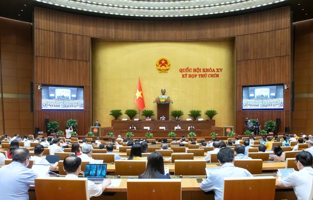 Quang cảnh phiên họp sáng ngày 10-5. Ảnh: QUANG PHÚC z6586361203164_f3c39c423290dd751af2b73a0a8837e0.jpg