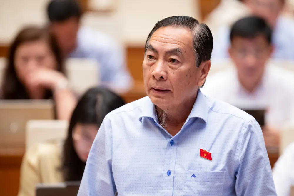 Pham Van Hoa 대표(Dong Thap). 사진: VIET CHUNG Z61_5583 - PHạm Văn Hòa - Đồng Tháp.jpg