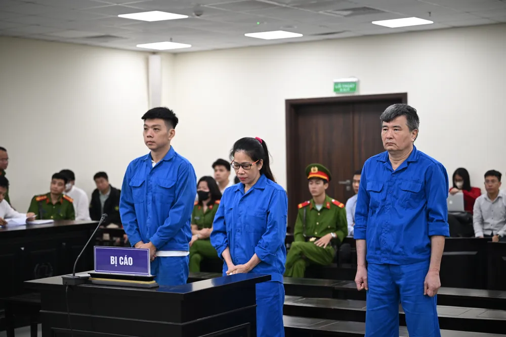 Các bị cáo tại phiên tòa. Ảnh: ĐỖ TRUNG DSC_5540.JPG
